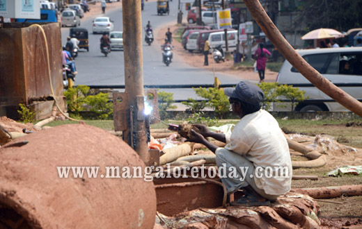 Pumpwell circle kalasa / Mahaveera cirle mangalore